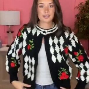 Black and White Floral Patterned Women's Sweater